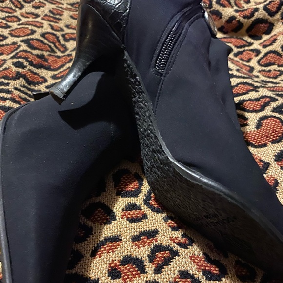 Donald J Pliner black shoe boot - Picture 9 of 9